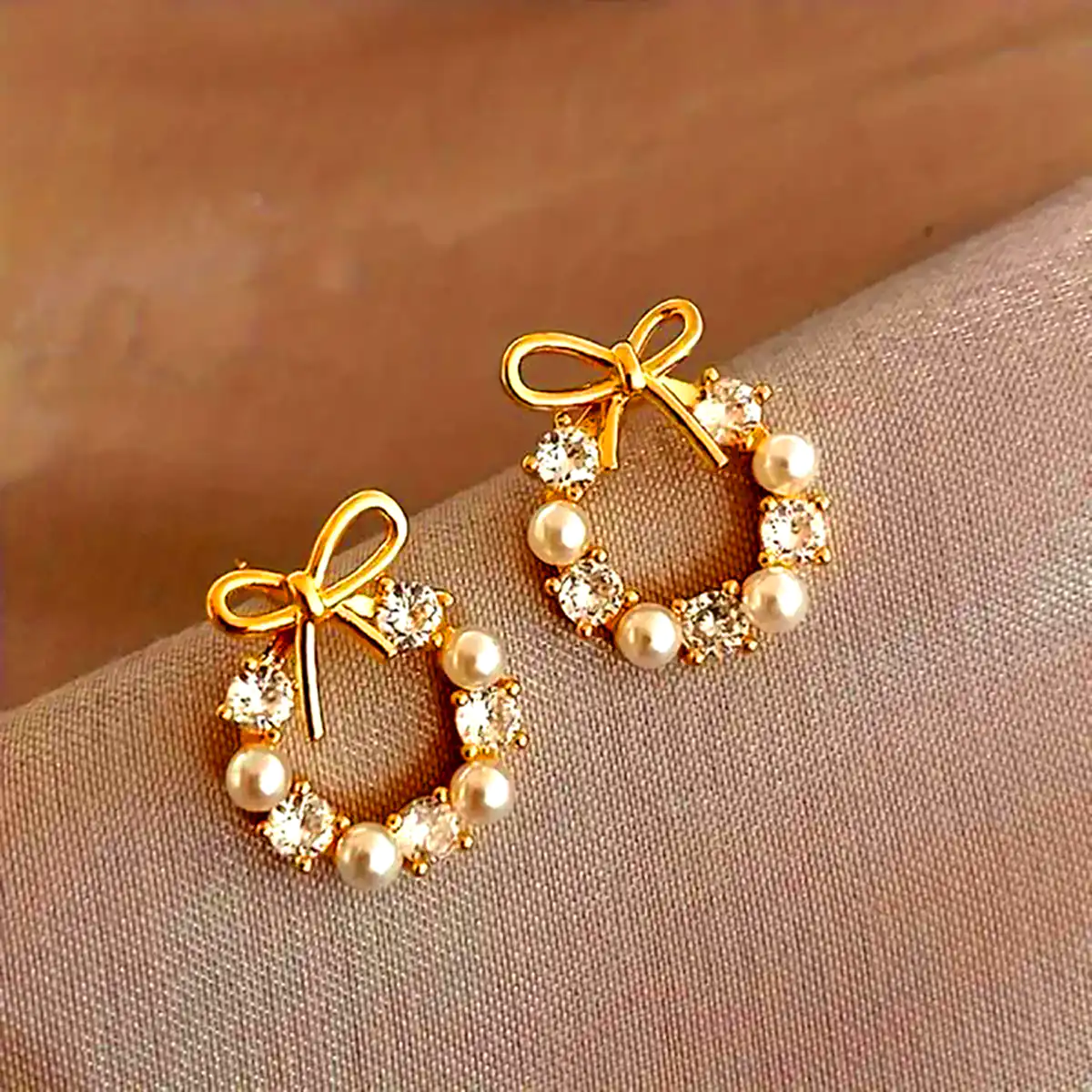 گوشواره مرواریدی لاکچری