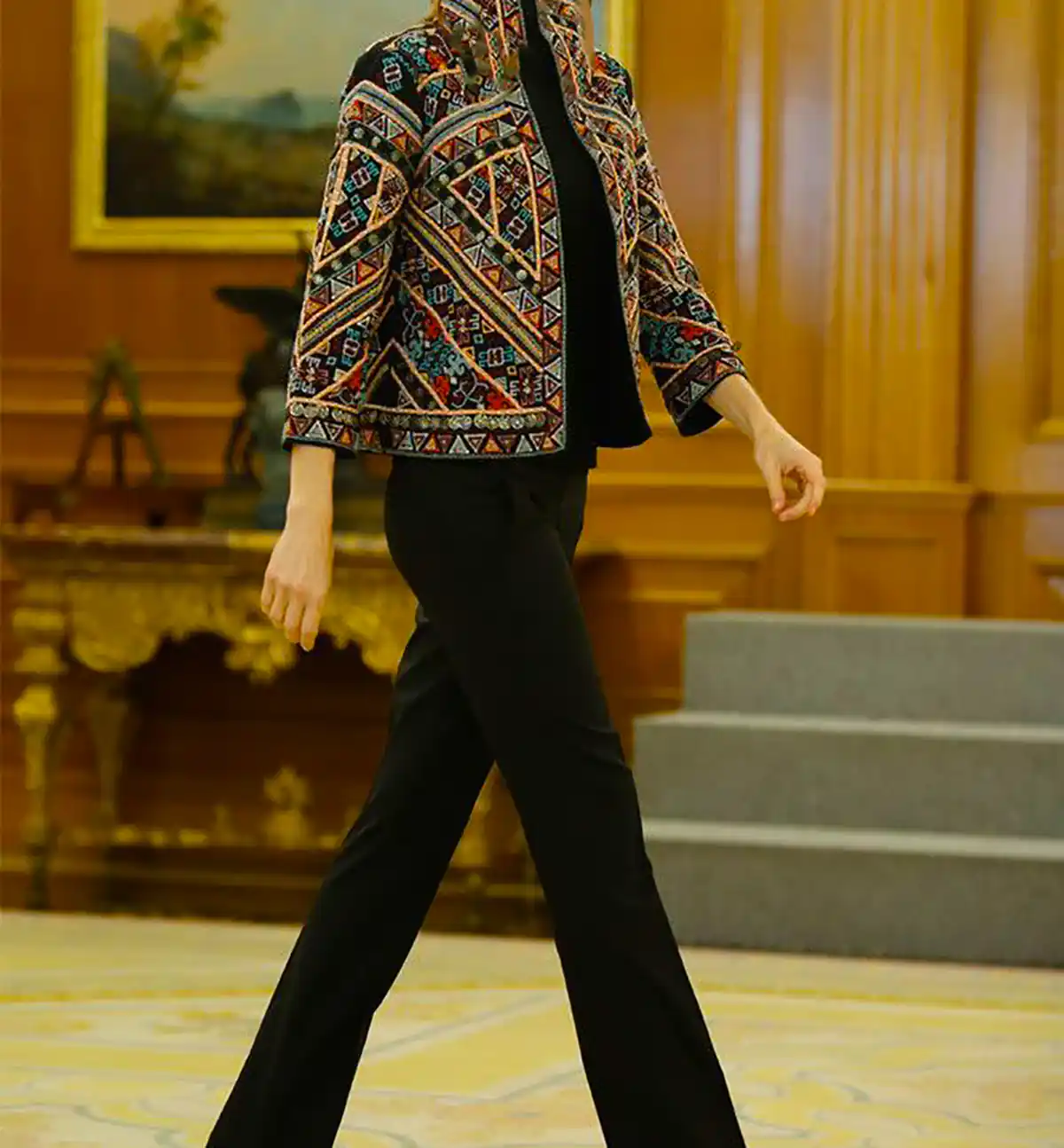 کت منجوق دوزی شده زیبا