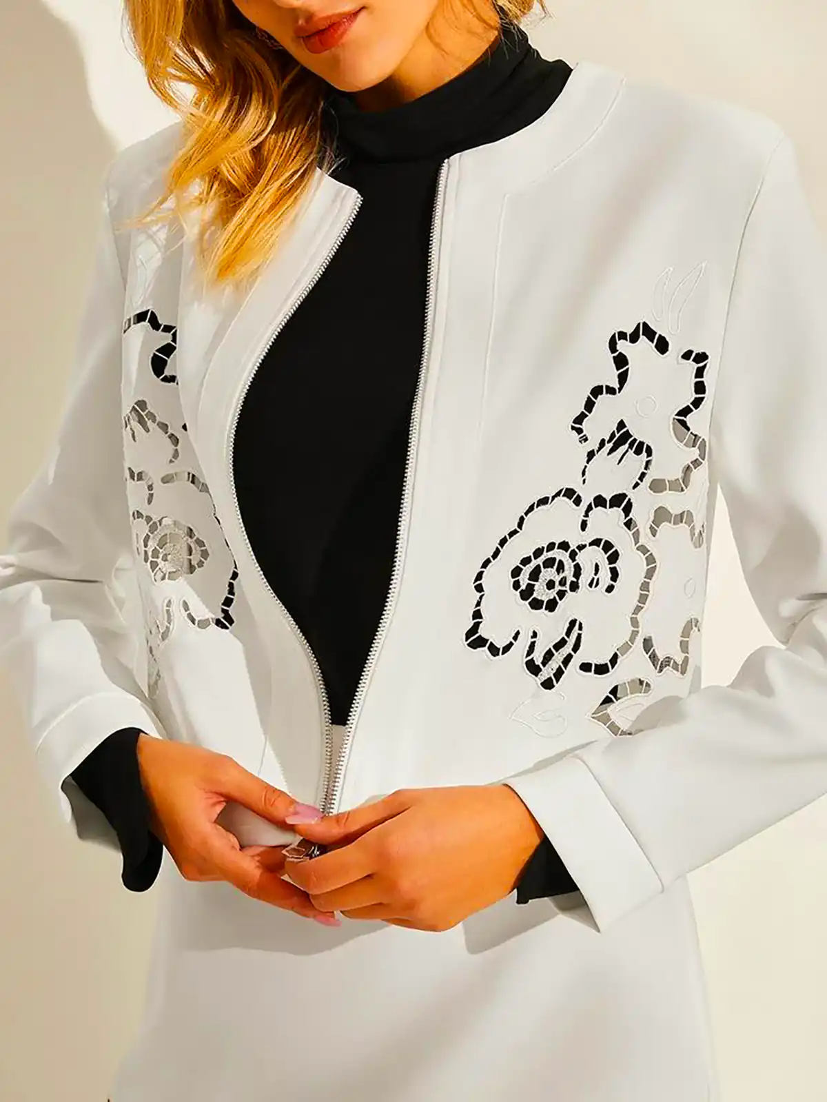کت سفید مزونی