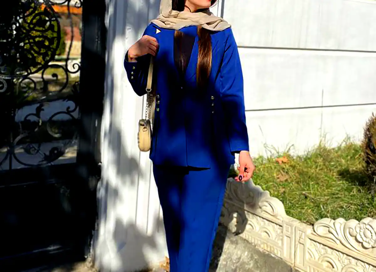 کت شیک آبی کاربنی