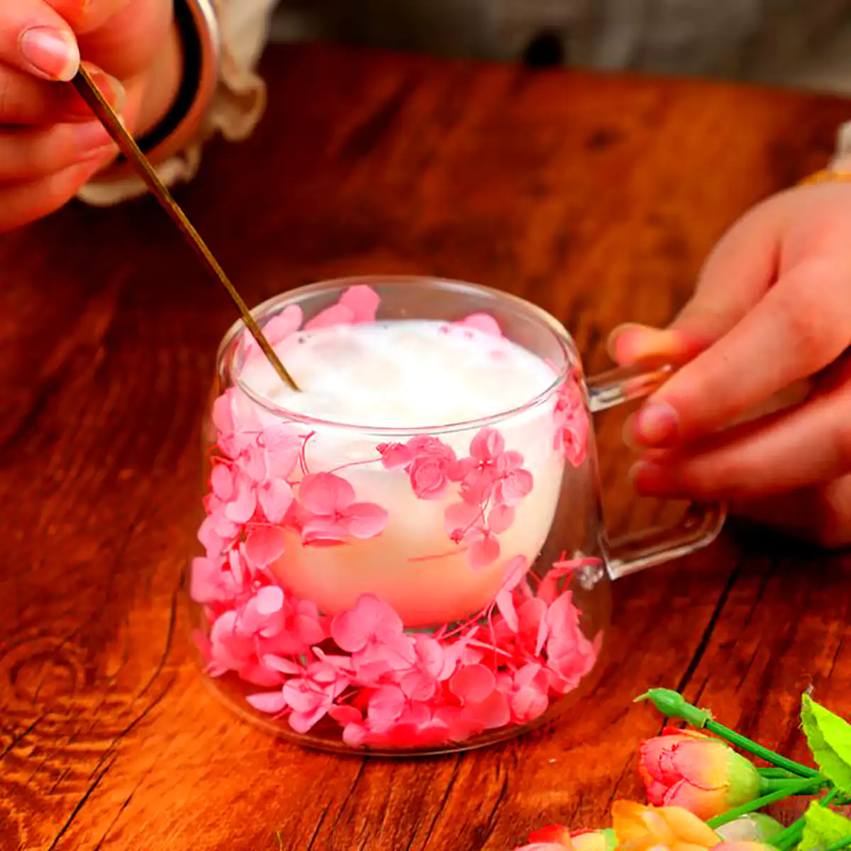 ماگ شیشه ای دوجداره
