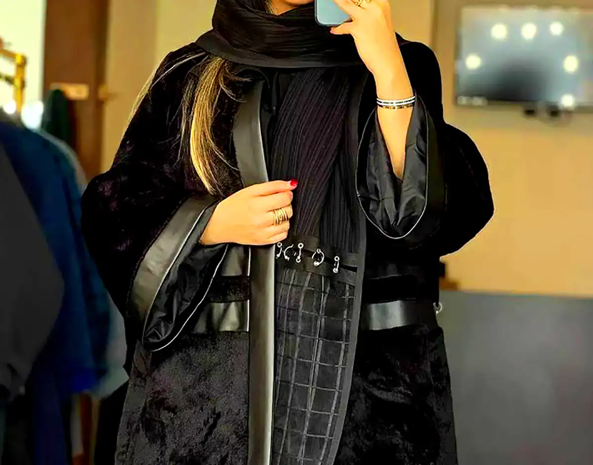 مانتو مشکی ژورنالی
