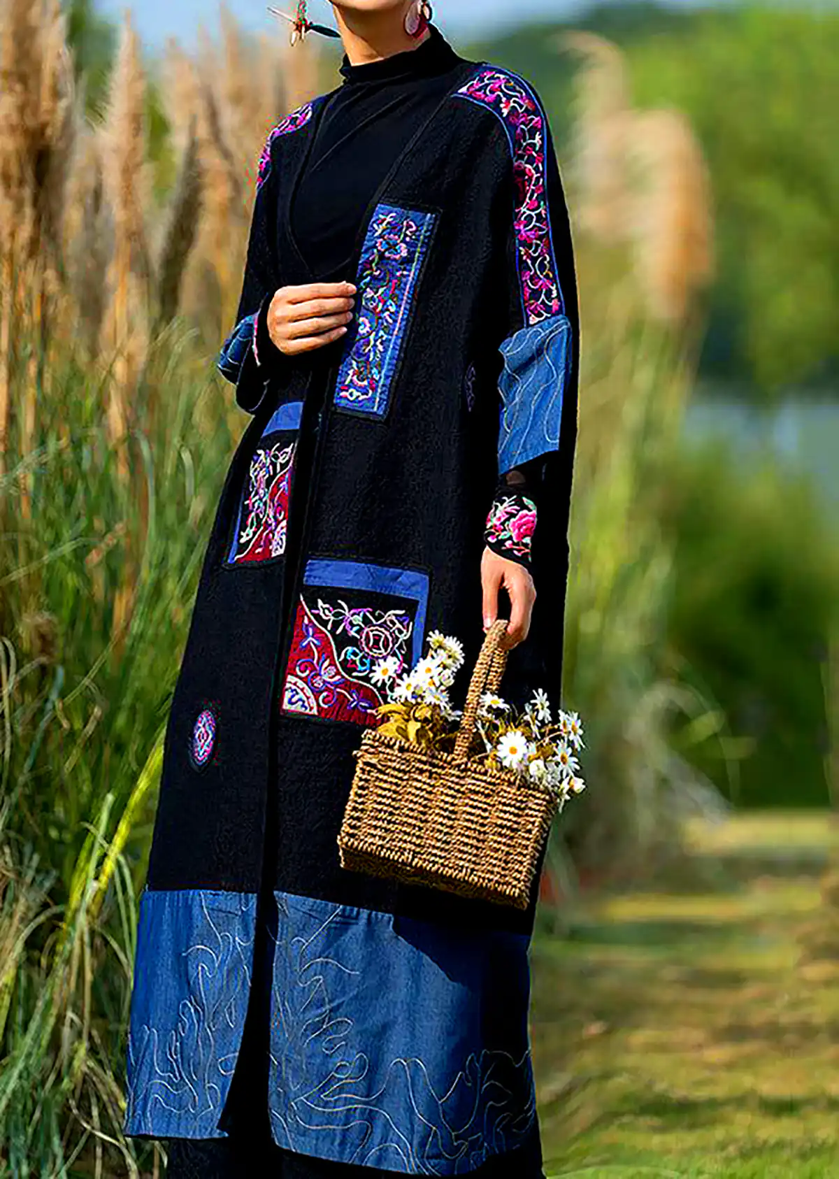 مانتو مشکی قزن دار