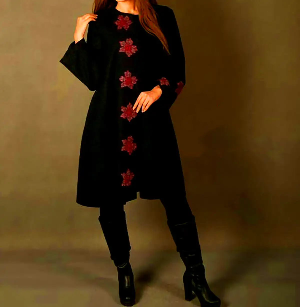 مانتو مشکی قزن دار