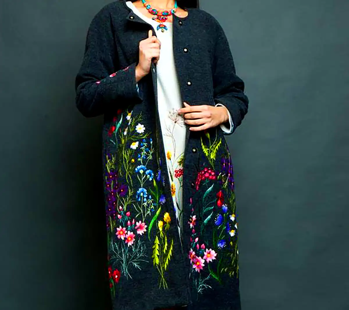 مانتو زنانه کلاسیک