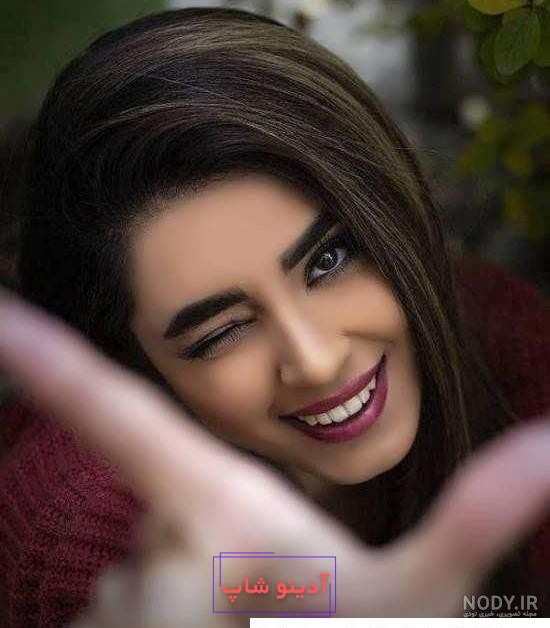 ایده ژست برای عکس پروفایل