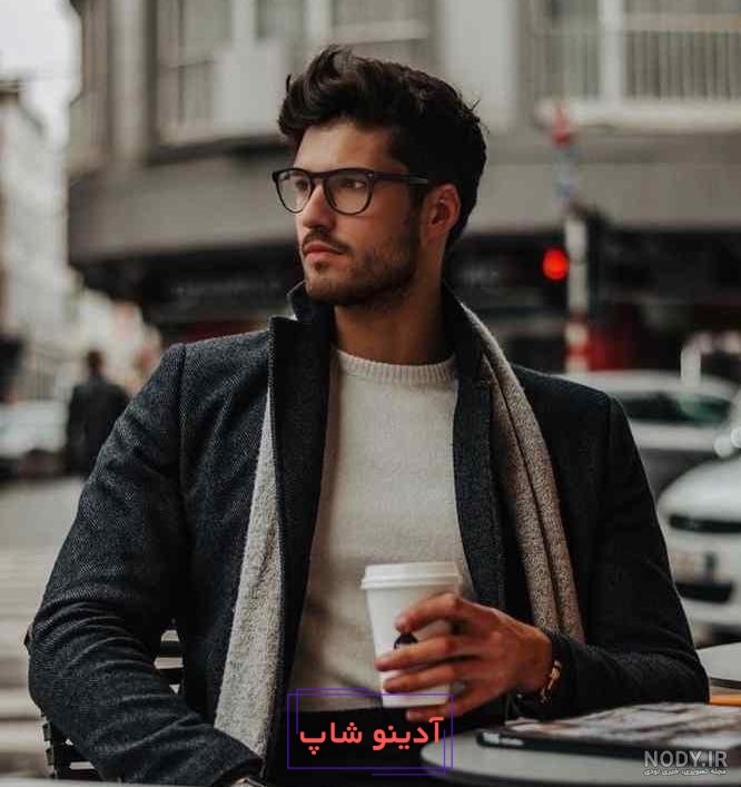 ۶۰ ژست عکس پروفایل با فیگورهای زیبا و لاکچری