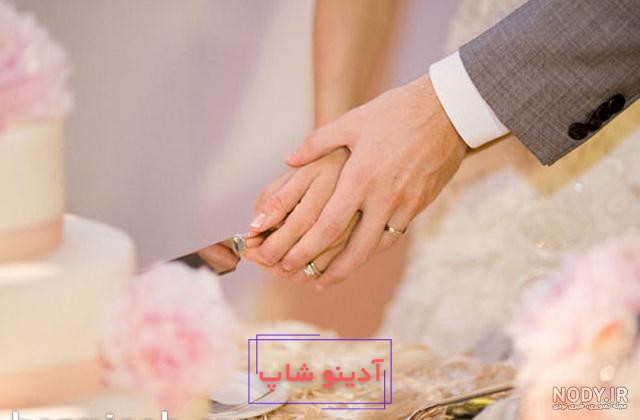 🍪Shokouh🍪 | ‎کیک با دکور کوکی عروس و داماد خوشگلم👰🏻‍♀️🤍🤵🏻🍪🤩 من که  عاشقش شدم شما چطور؟🤩 کیک قشنگشون از: @happy_cake_maraghe . یه جا تو کتاب  چهار اثر...‎ | Instagram