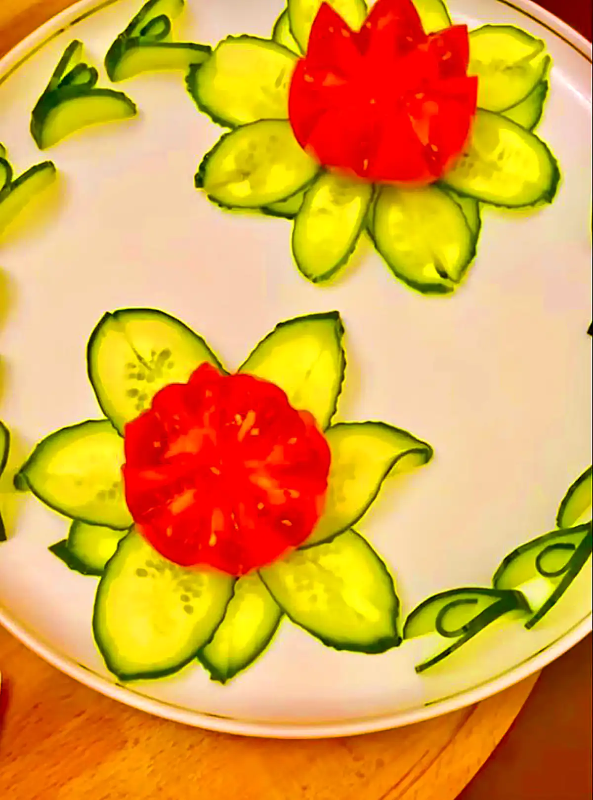 دیزاین خیار و گوجه مجلسی