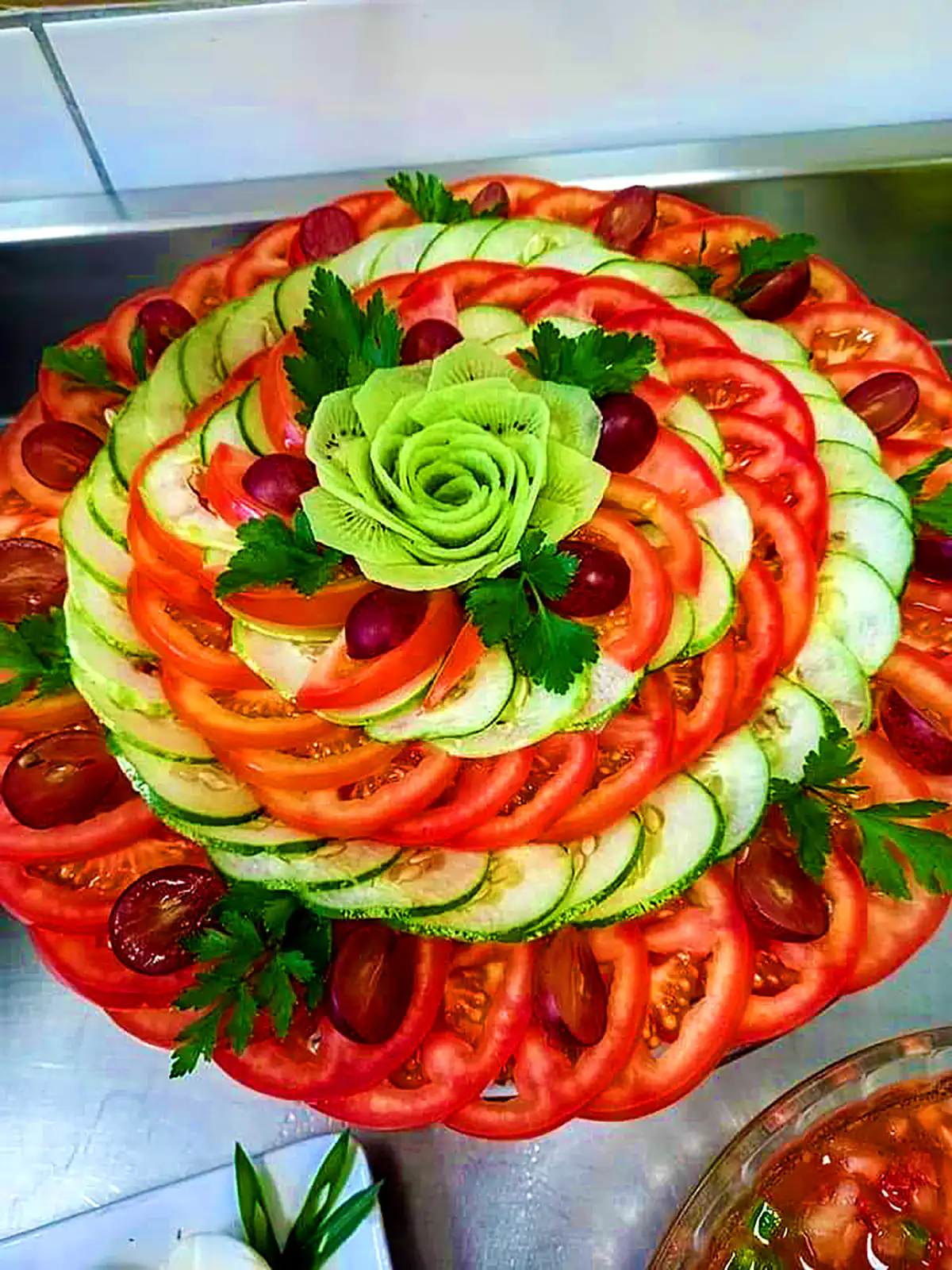 دیزاین خیار و گوجه مجلسی