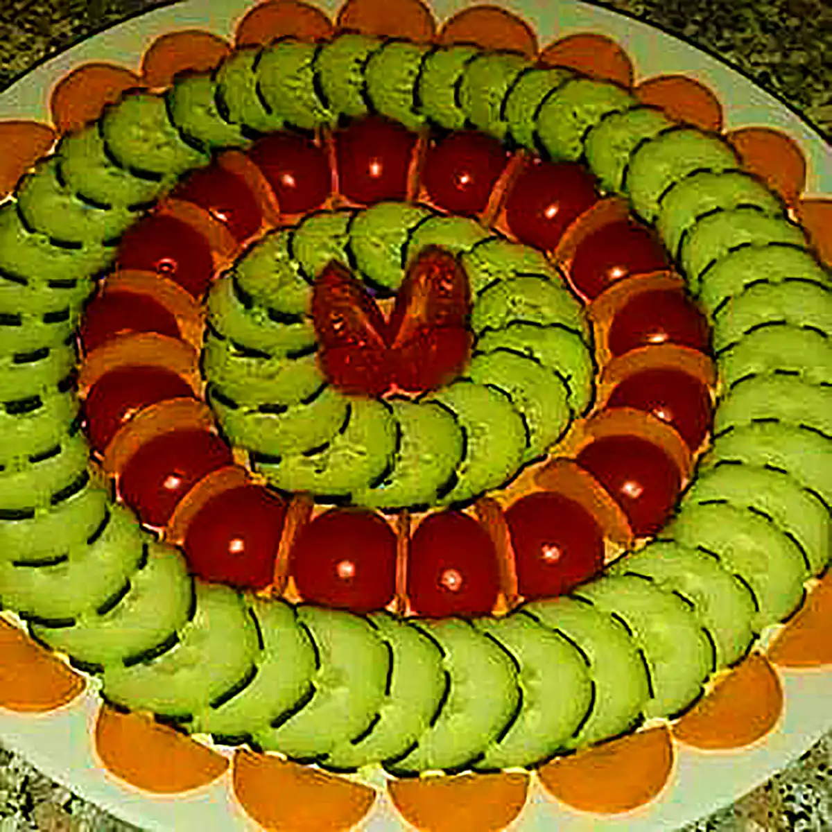 دیزاین خیار و گوجه مجلسی