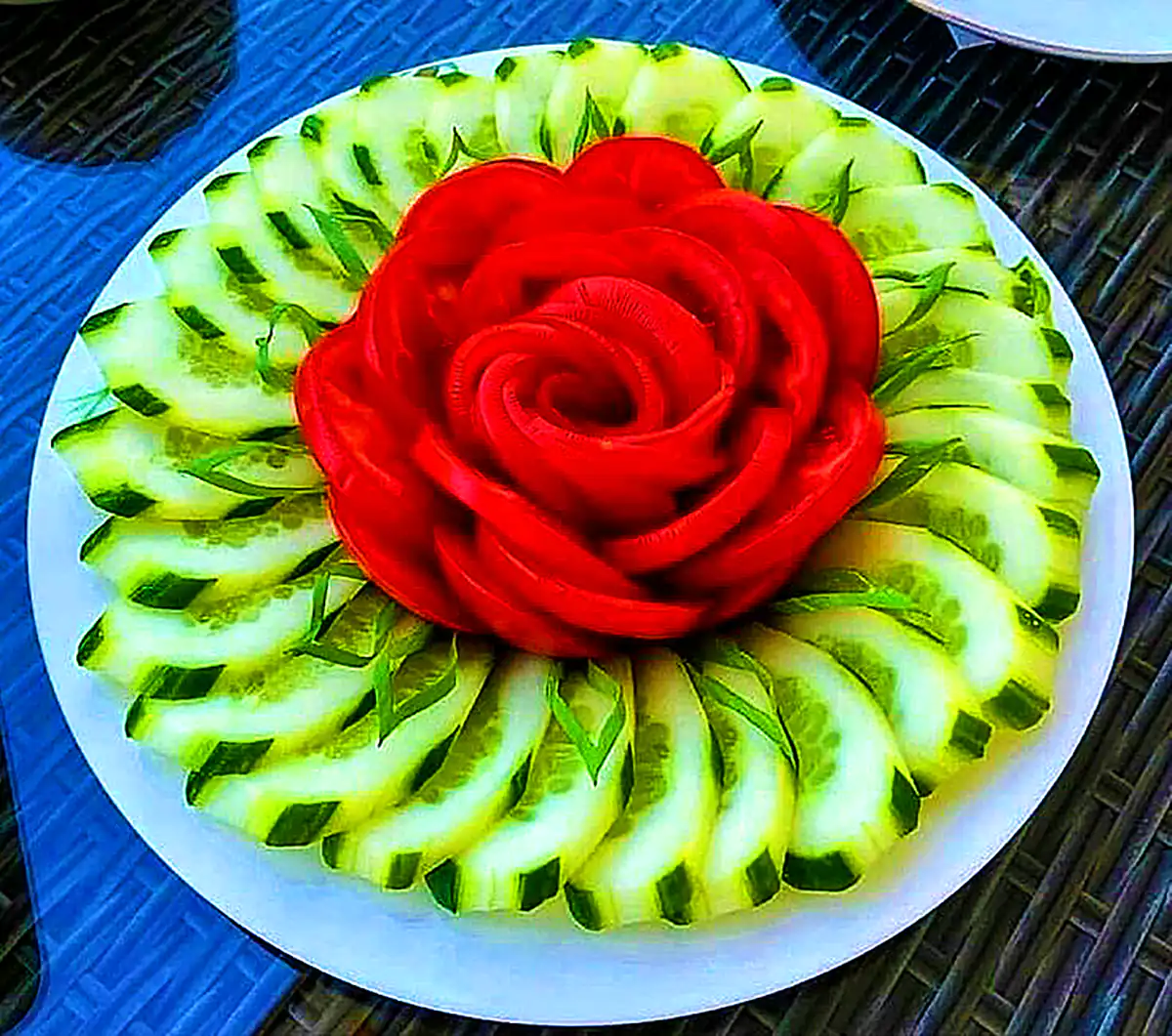 دیزاین خیار و گوجه مجلسی