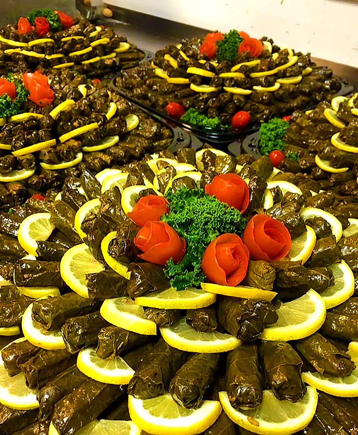 دلمه برگ مو مجلسی و خوشمزه