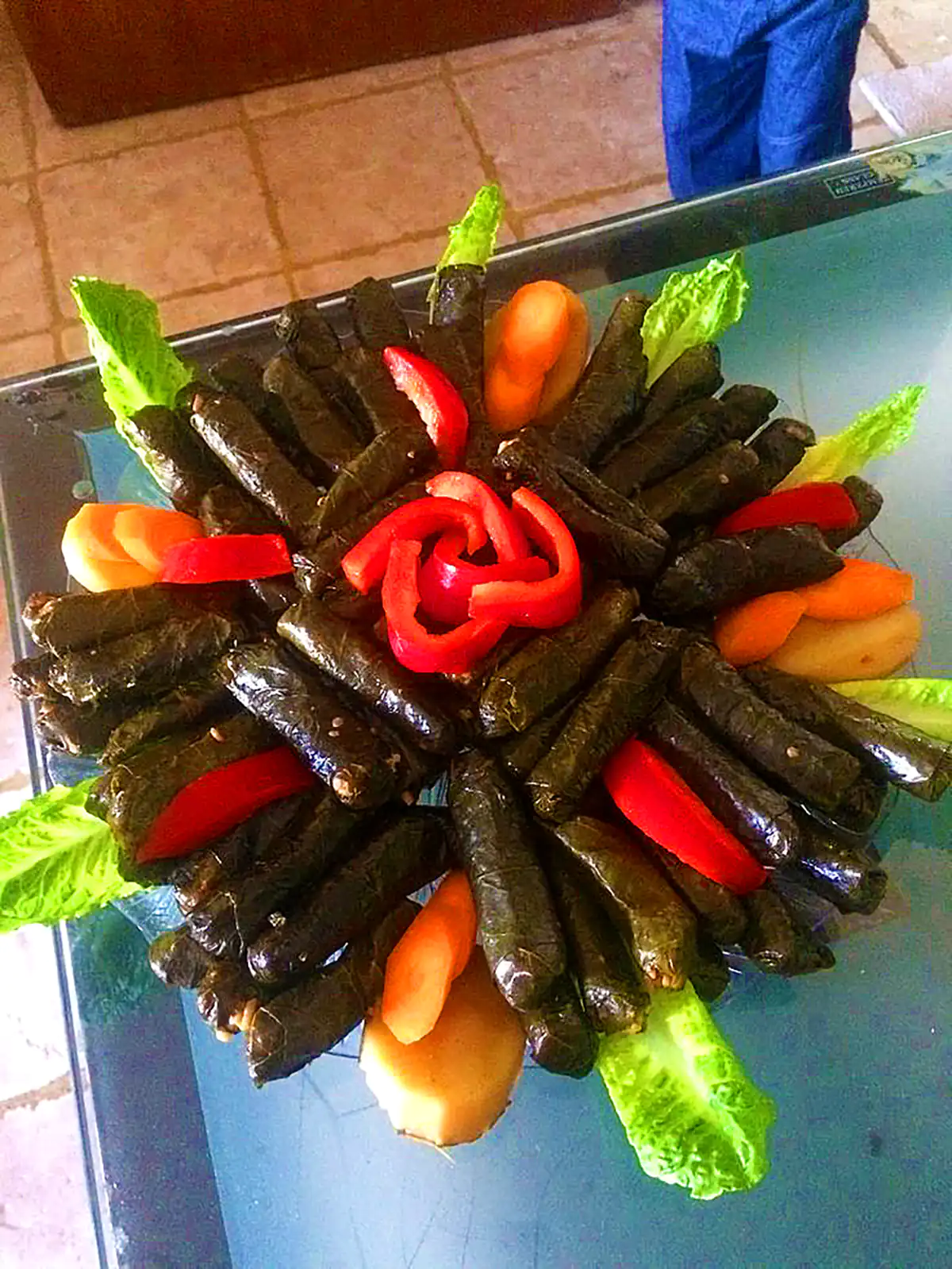 دلمه برگ مو مجلسی و خوشمزه
