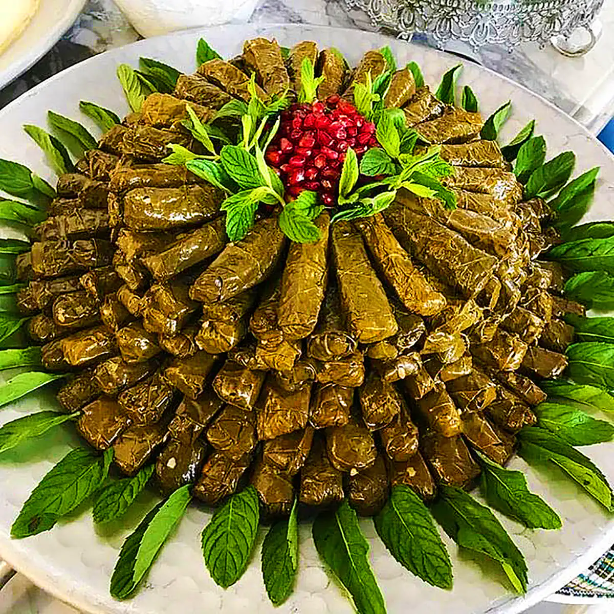 دلمه برگ مو مجلسی و خوشمزه
