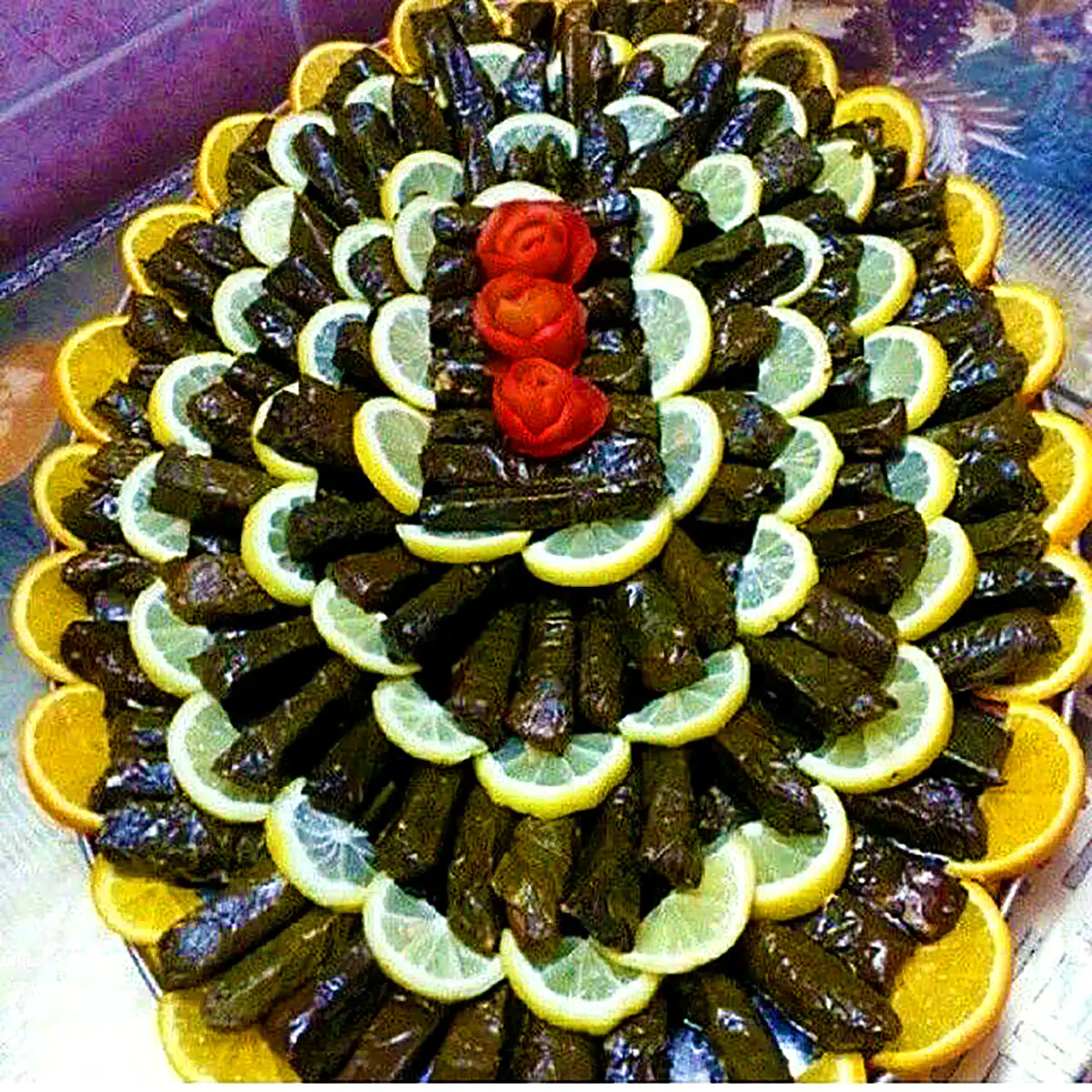 دلمه برگ مو مجلسی و خوشمزه