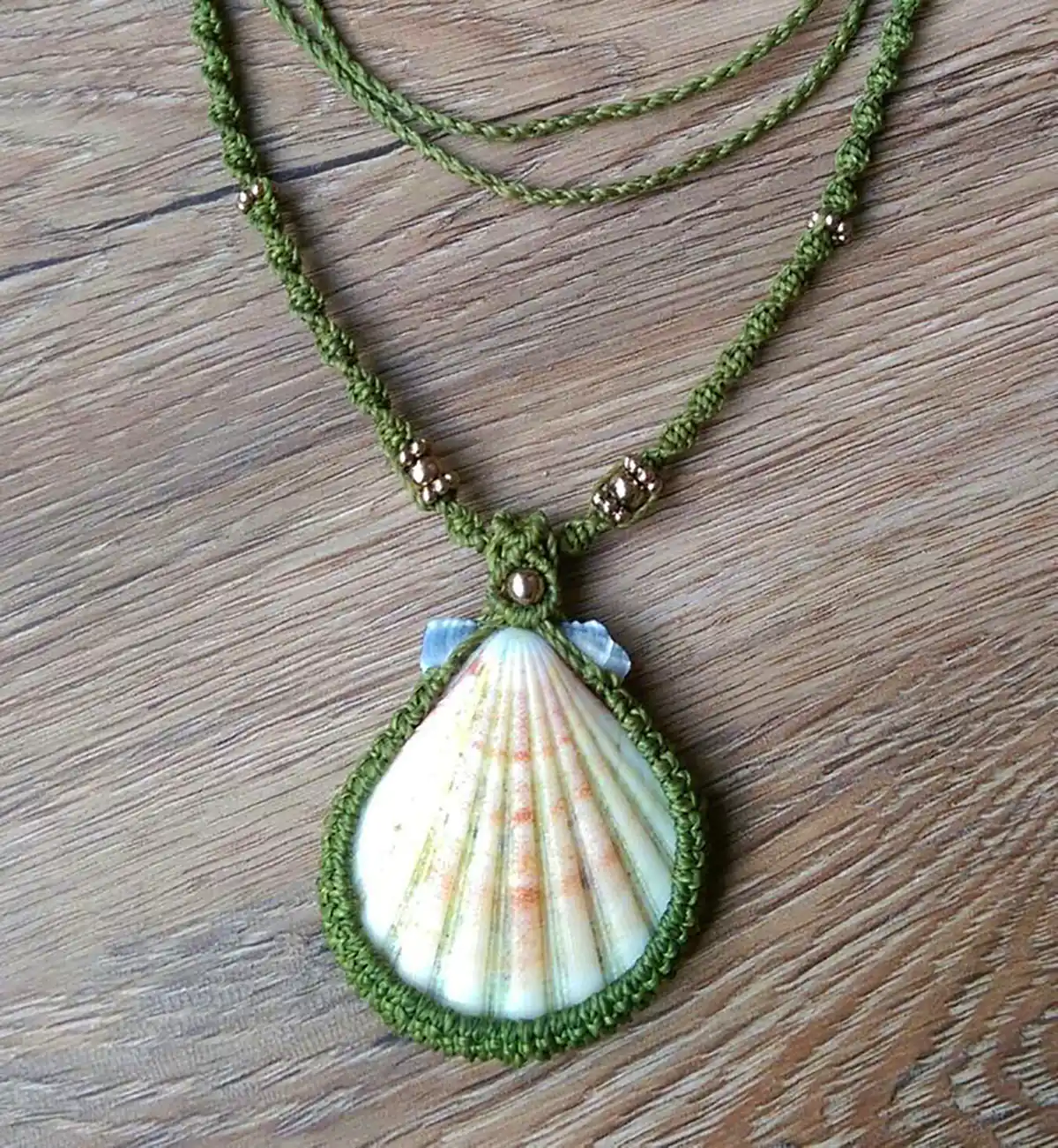 گردنبند سنتی صدفی