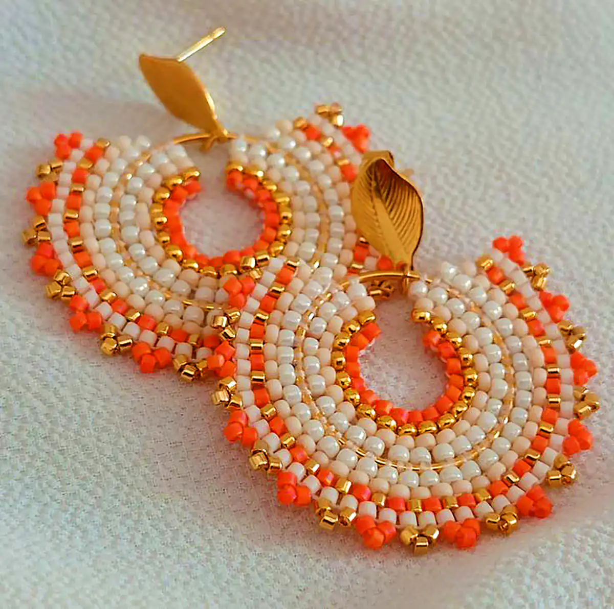 گوشواره رنگی و خلاقانه مهرهای