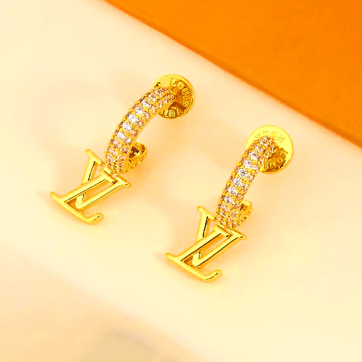 گوشواره طلای کوچک مینیمال