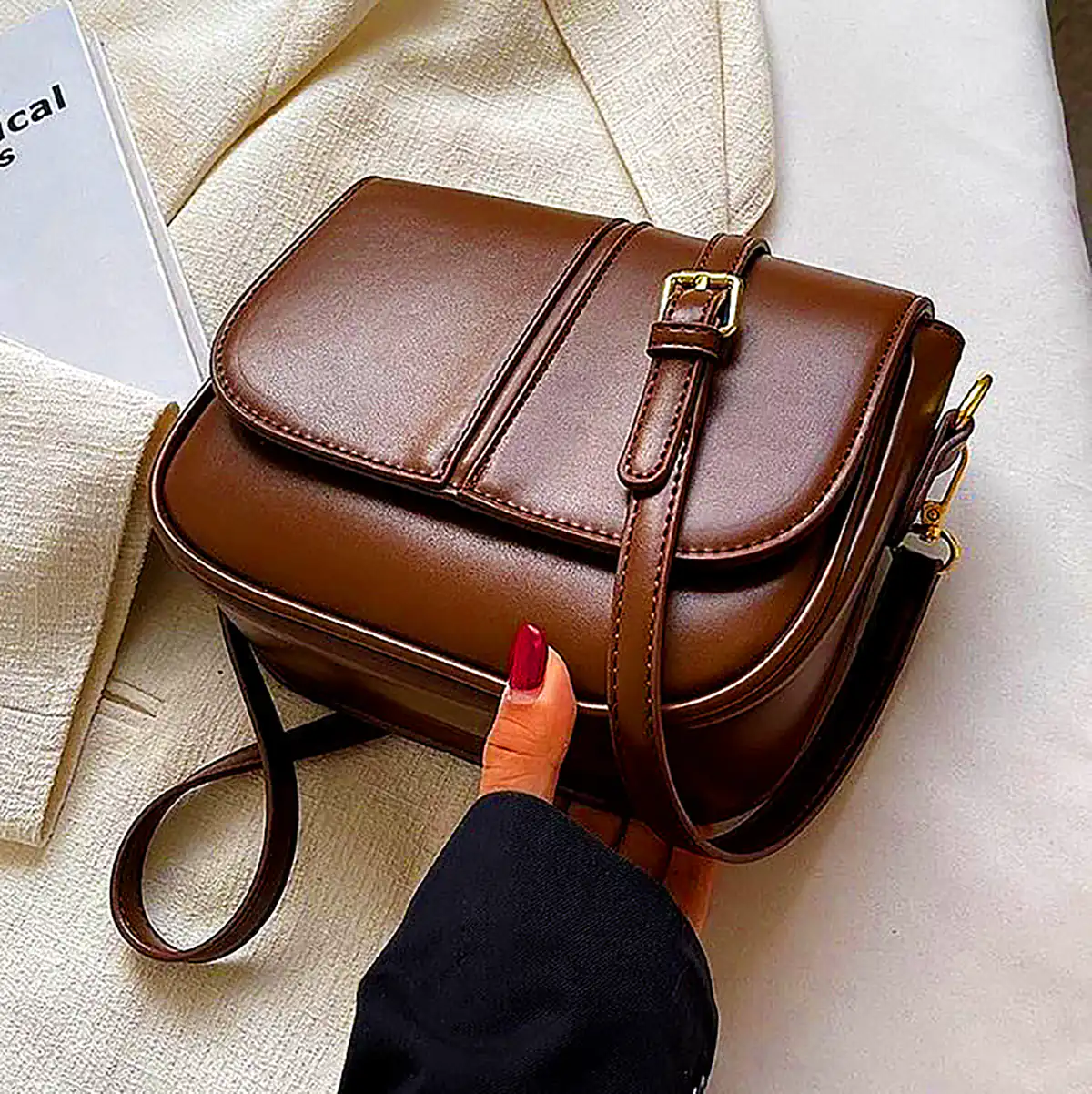 کیف چرم قهوهای سوخته