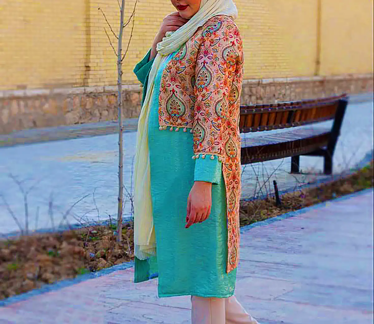 مانتو کرپ مجلسی براق