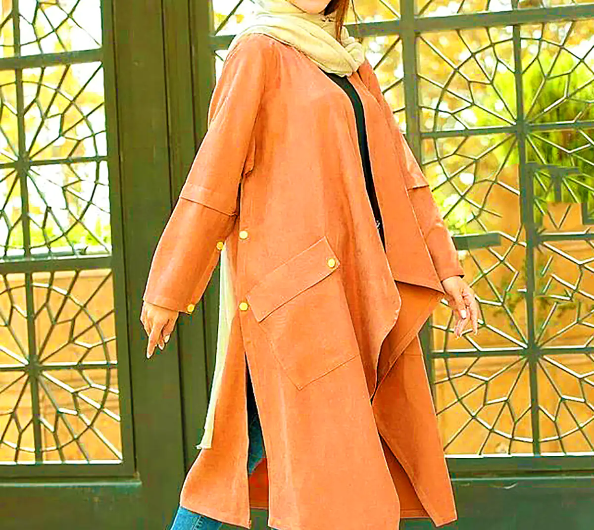 مانتو شاد و رنگی زنانه