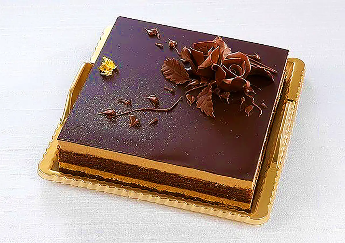 مینی کیک شکلاتی مغزدار