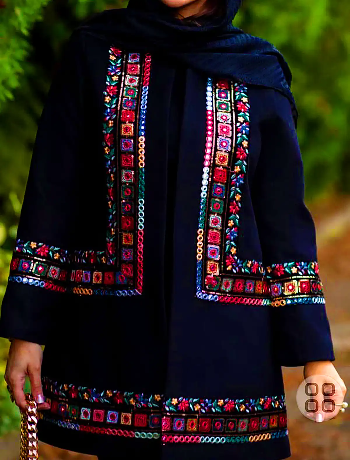 پالتو سنتی گلدوزی شده