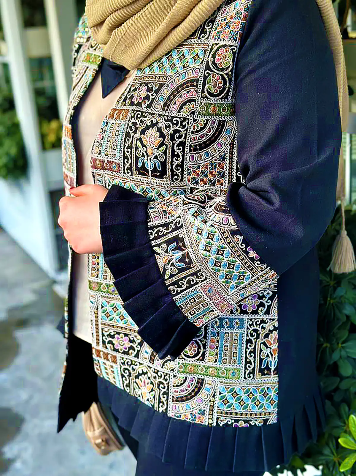 پالتو سنتی گلدوزی شده
