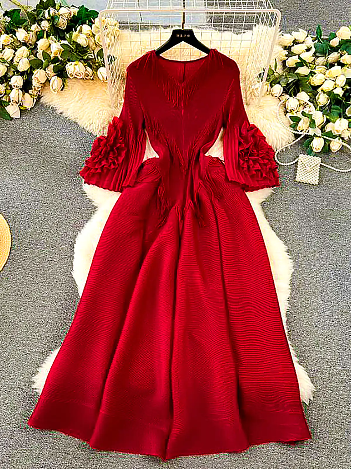 پیراهن یقه گرد قرمز زنانه