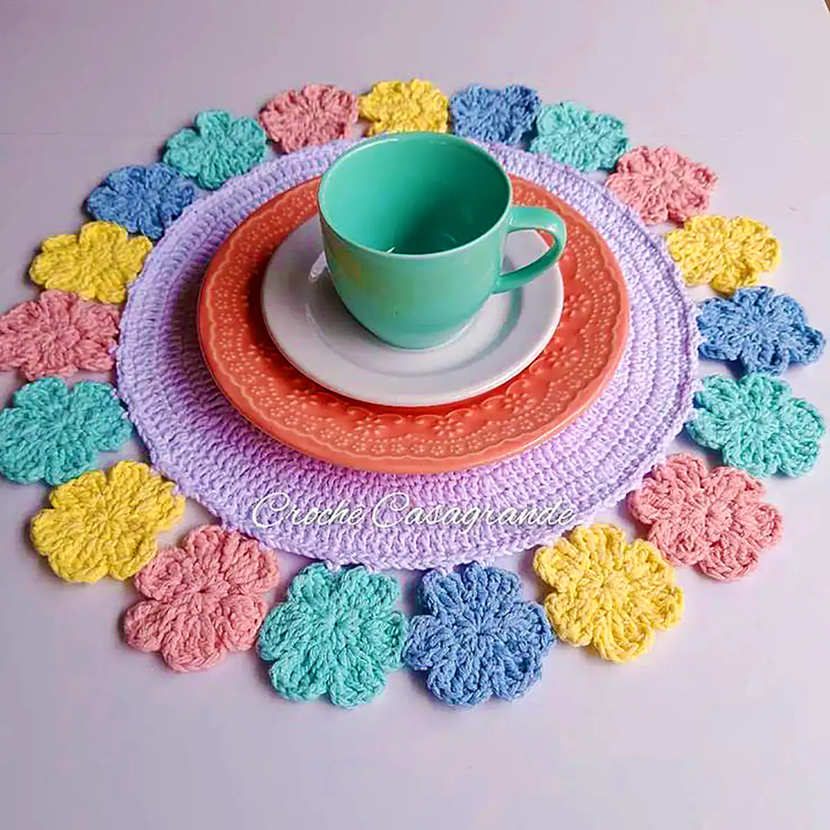رومیزی قلاب بافی سنتی