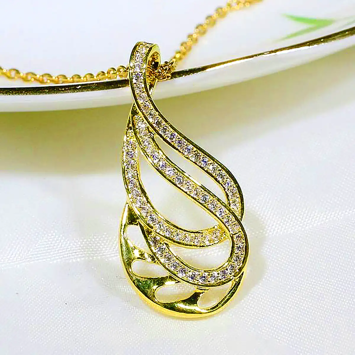 توگردونی نگینی طلا