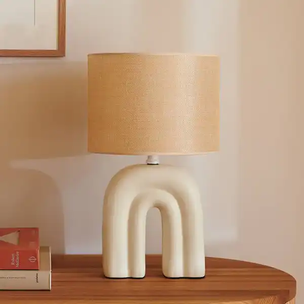 آباژور مدرن رومیزی + فضایی گرم و دلنشین با آباژور مدرن رومیزی لاکچری