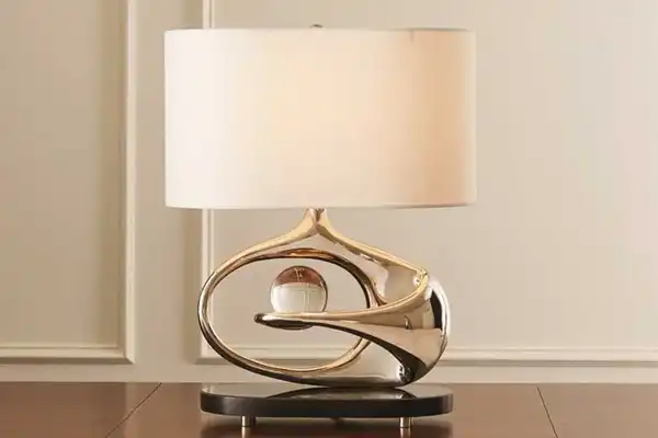 آباژور مدرن رومیزی + فضایی گرم و دلنشین با آباژور مدرن رومیزی لاکچری