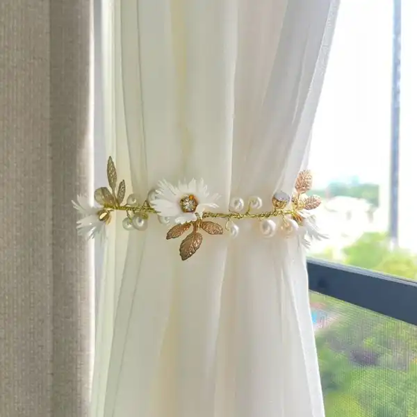 اکسسوری پرده + جلوه زیبا تر و چشمگیرتر پرده منرل شما با اکسسوری پرده