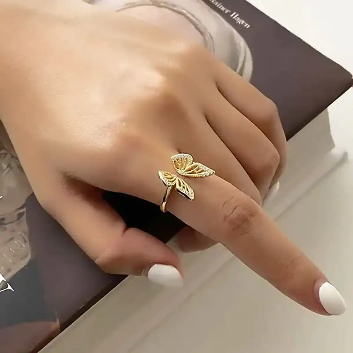انگشتر پروانه ای طلا شیک
