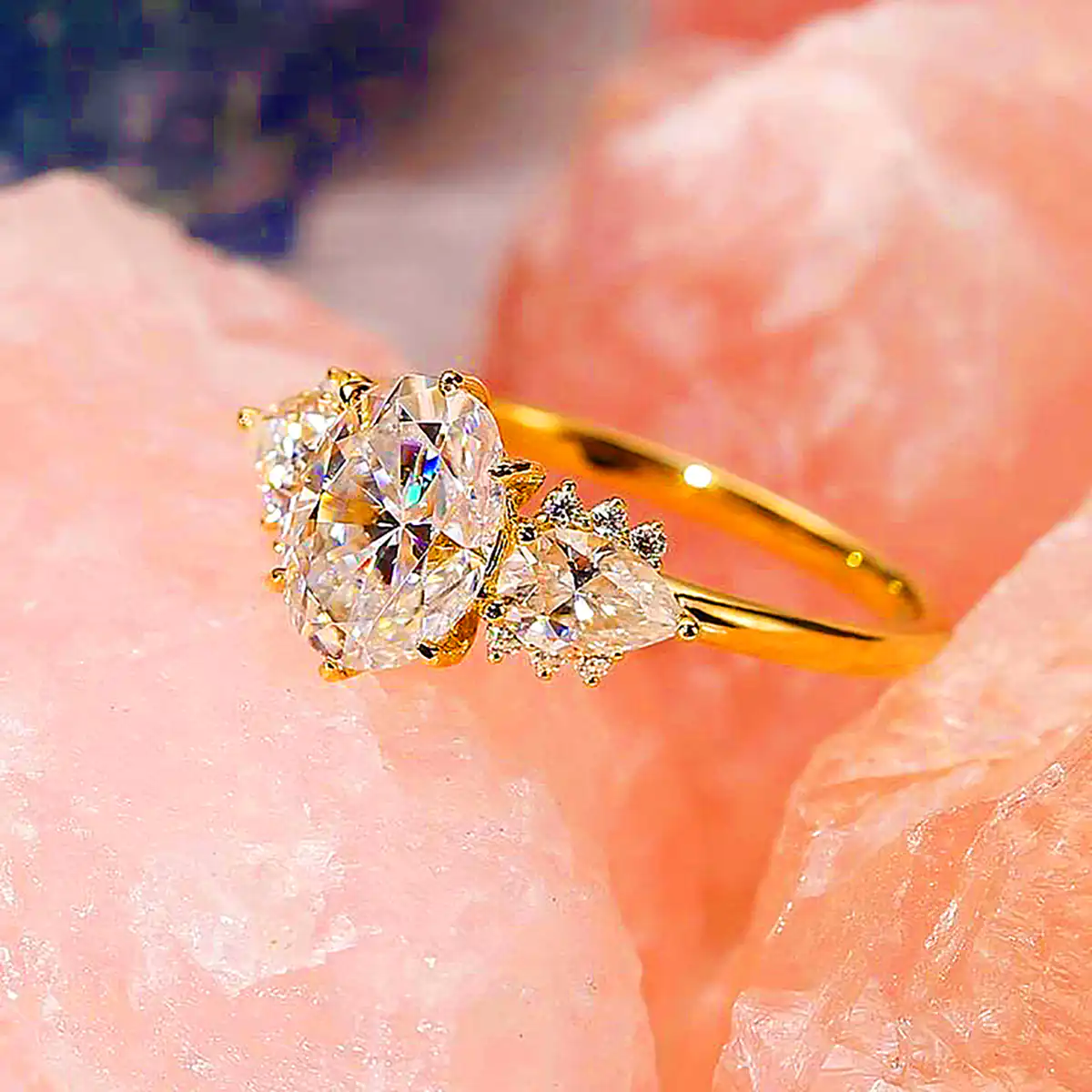 انگشتر نامزدی شیک و درخشان