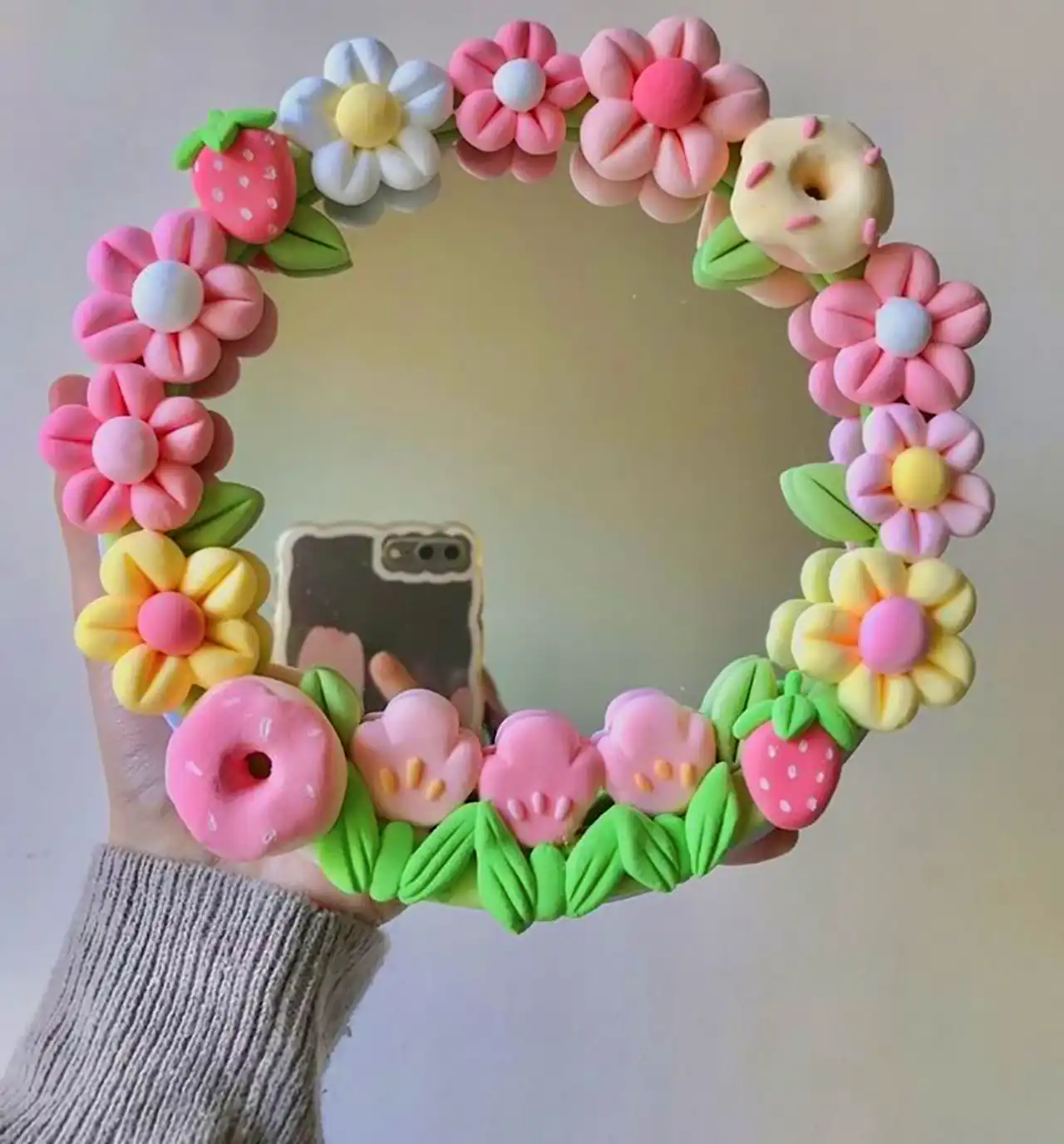 آینه فانتزی گوگولی