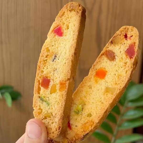 طرز تهیه شیرینی بیسکاتی