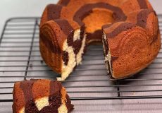 طرز تهیه کیک کره ای دو رنگ