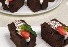طرز تهیه کیک خامه ای شکلاتی