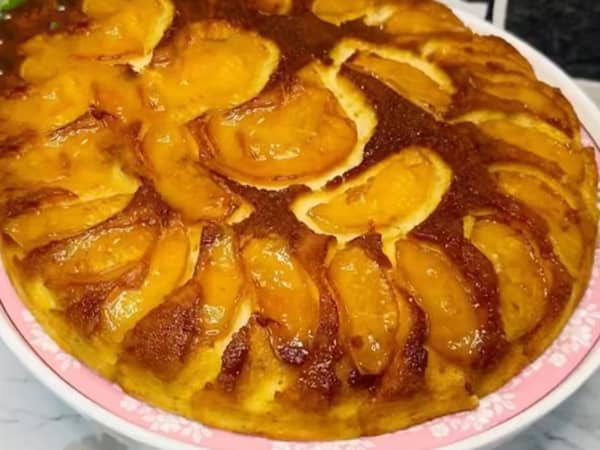 طرز تهیه کیک سیب و کارامل