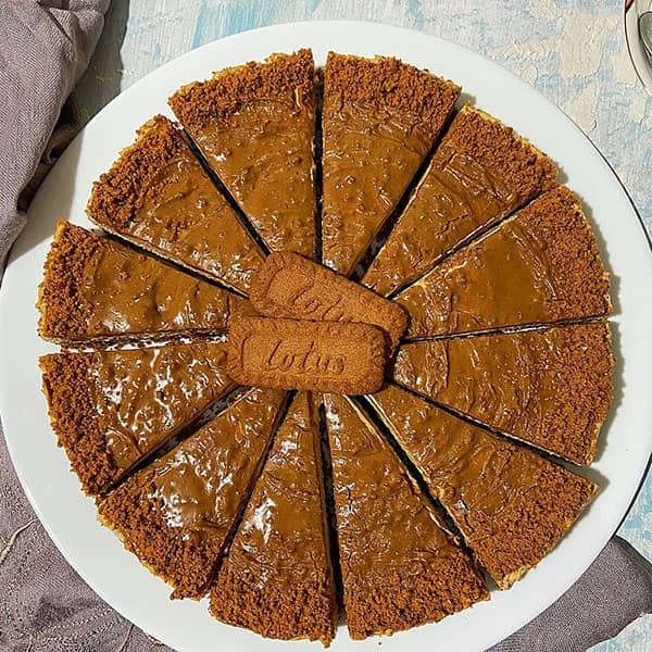 طرز تهیه چیز کیک لوتوس
