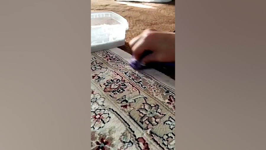 راهنمای سریع پاک کردن رایج‌ترین لکه‌های فرش