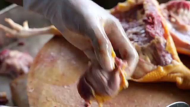سوپ نارگیل بانکوک: راز خوشمزه‌ترین غذای خیابانی تایلند