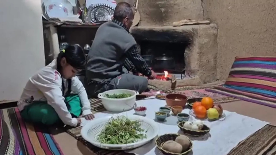 غذای روستایی در ایران؛ پخت آبگوشت مرغ به روشی متفاوت