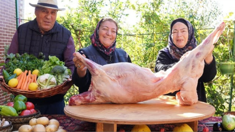 پخت یک گوسفند کامل در فرسنگی باغ شهریمان | زندگی روستایی - آشپزی در طبیعت