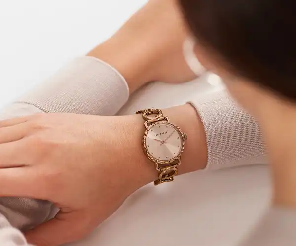 اسم انواع ساعت مچی زنانه + اسم انواع ساعت مچی زنانه با طراحی های لوکس و جذاب