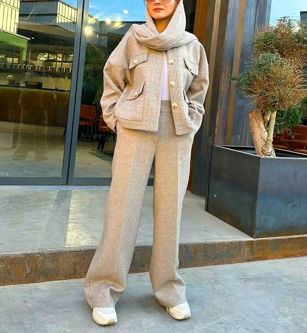 استایل کژوال زنانه با کت