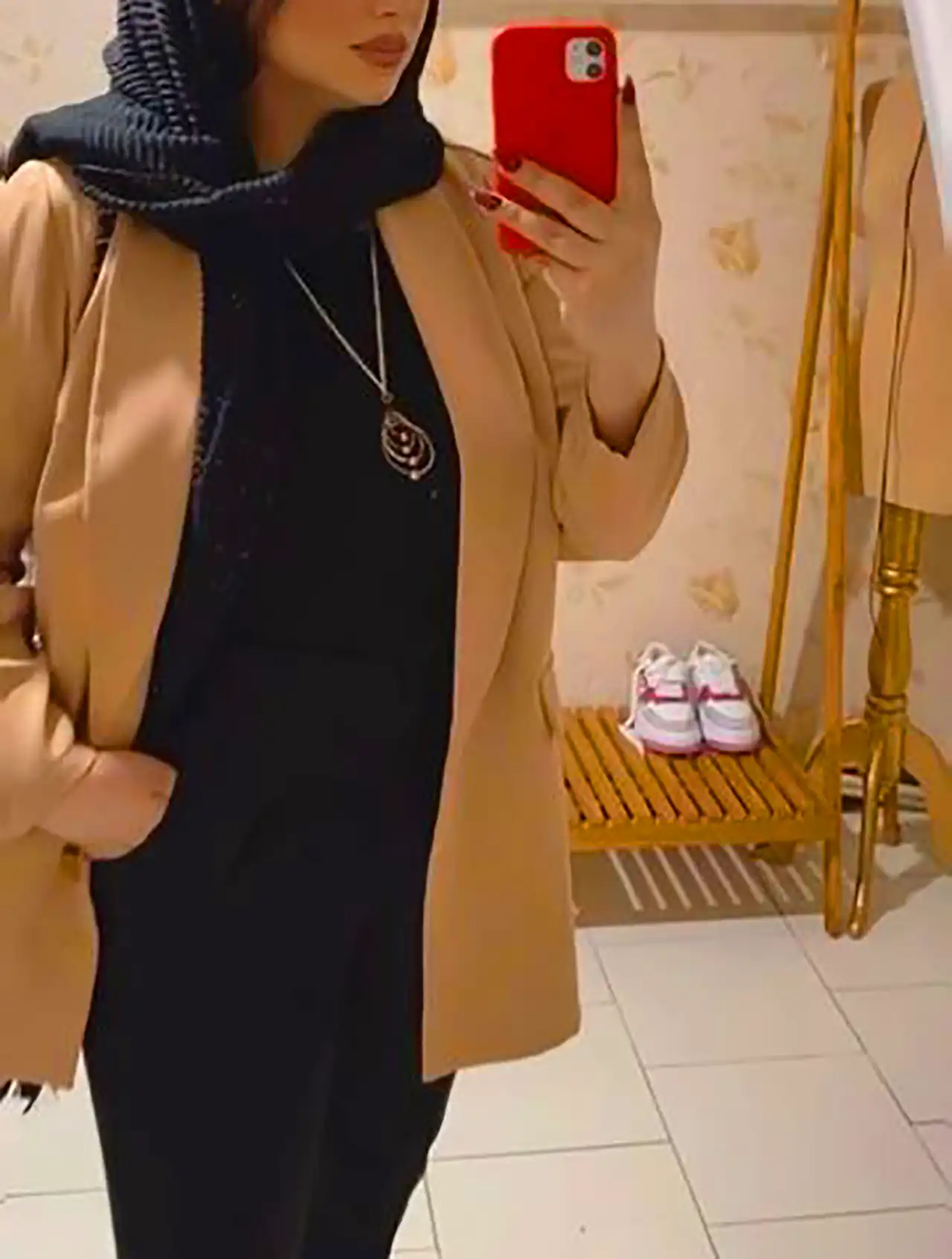 استایل زنانه با رنگ نود